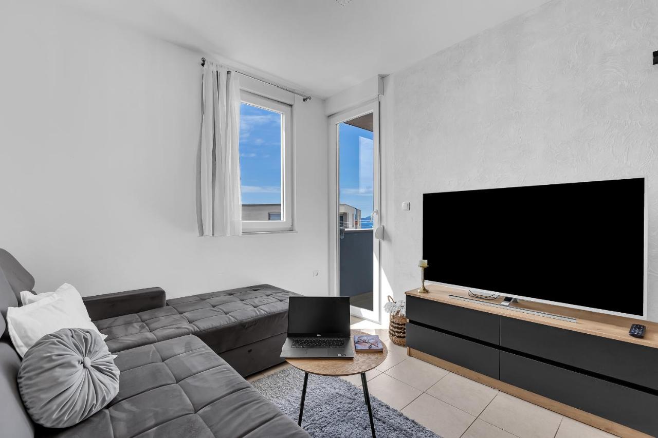 Apartman Magnolia Makarska Bagian luar foto