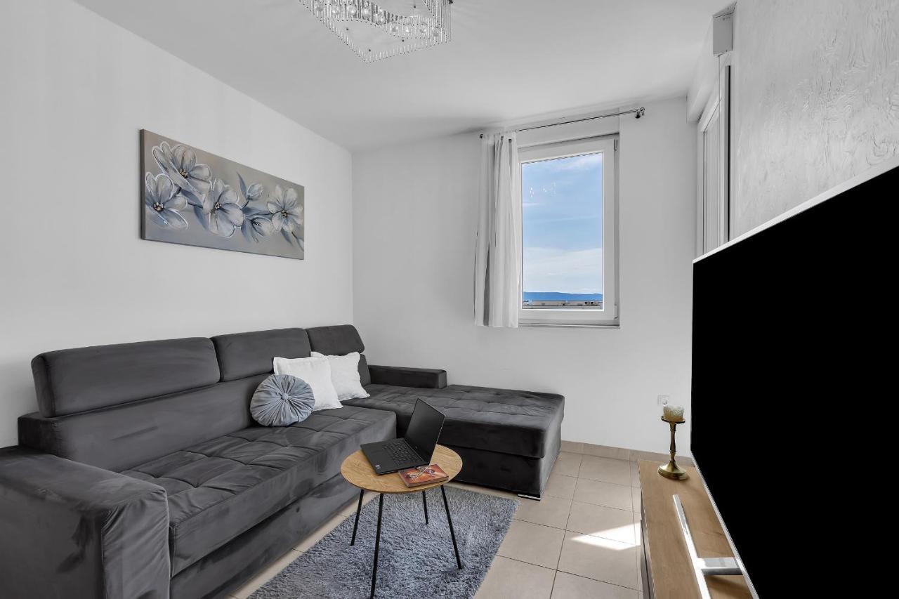 Apartman Magnolia Makarska Bagian luar foto