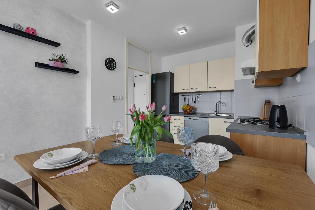 Apartman Magnolia Makarska Bagian luar foto